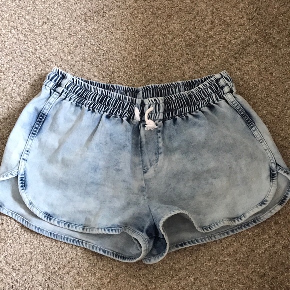 chubbies Pants - Chubbies Women’s Retro Jean Shorts